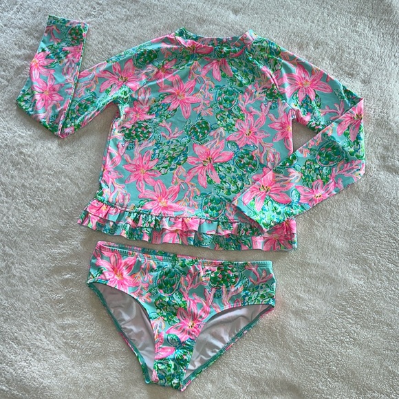 Lilly Pulitzer Other - Lilly Pulitzer Ansley turtle rashguard swimsuit set